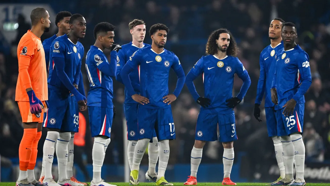 نجم تشيلسي يفتح باب الرحيل: لا يمكنني رفض برشلونة